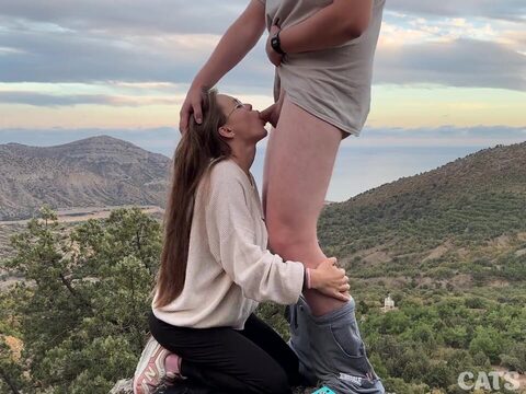 Russian teen gets her clit fucked on a mountain