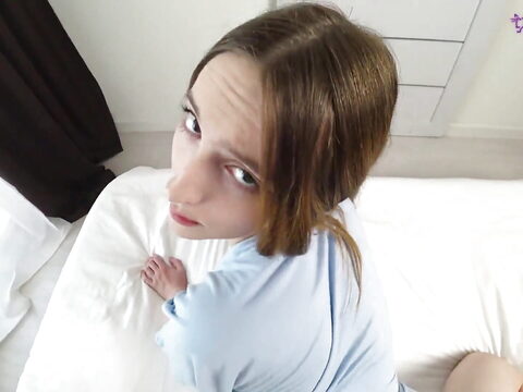 Anny Walker is a hot girl who loves to read and have sex.
