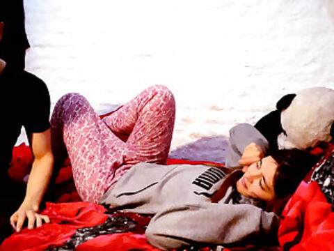 Pussy full of CUM. Young sex ends up in CREAMPIE