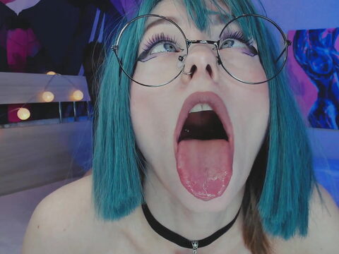 Alyssa Kasatka in hot stockings, webcam action, Russian teen.