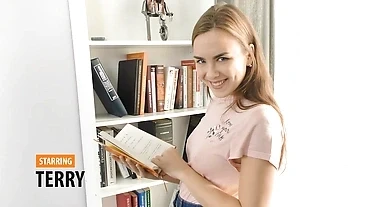 bookworm explores pussy