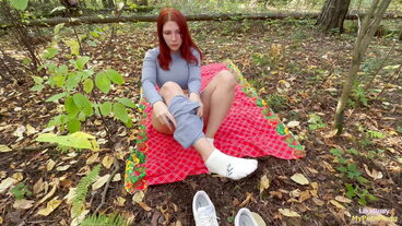 Helped a busty redhead stranger to warm up with a hot sex