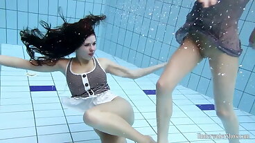 Russians underwater Aneta with Janka and Andrejka alone