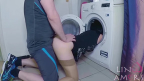 Stepmom Fucked and get Cum in Mouth by Stepson while she is Stuck