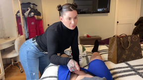 PRANKED STEP MOM FINDS HERSELF IN a STICKY SITUATION. (Vote)
