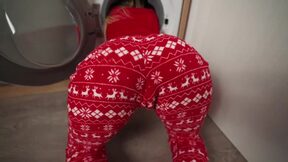 The best gift for a step son - the mother stuck in the washing machine.